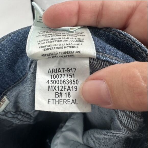 Ariat Women’s Boyfriend Jeans Size 27 Embroidered Ethereal Raw Hem Stretch - Picture 9 of 12